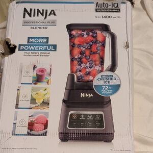 Ninja Professional Plus Blender with Black and Silver Accents